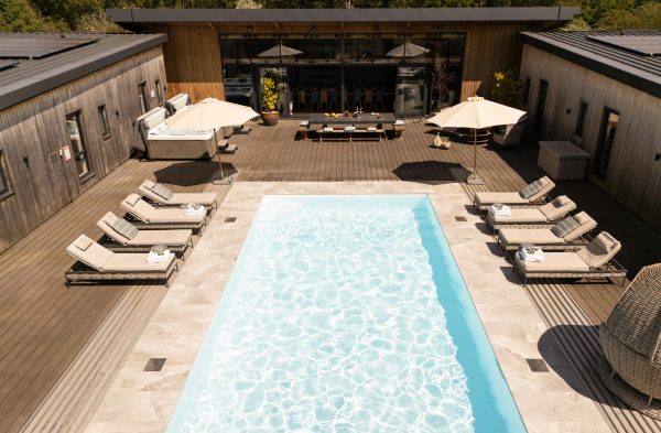 The ultimate UK summer staycation at Bainland Lodge Retreats in Woodhall Spa, Lincolnshire.
